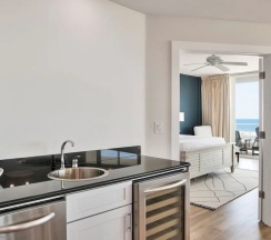 Номер Standard с балконом и с видом на океан в Caribe The Resort