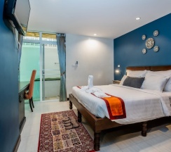 Люкс с балконом в Kata Tranquil Villa