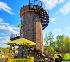 Башня Дракона в Волшебная страна