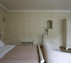 Номер люкс семейный в Келарская набережная