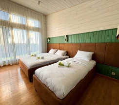 Трёхместный номер Standard с красивым видом из окна в Manresa family resort