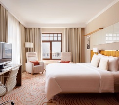 Бизнес Люкс с 1 кроватью «King size» в Grand Autograph Hotel Novosibirsk