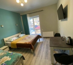 Трёхместный Стандартный номер с двуспальной и односпальной кроватями в Бархат