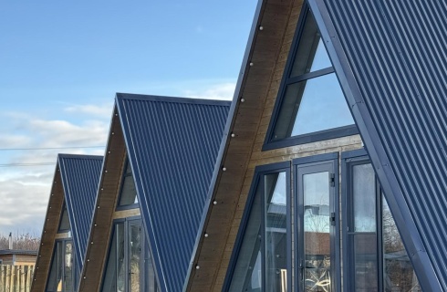 с. Лебедино: Глэмпинг Лебедино эко