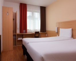 Номер Standard с 2 односпальными кроватями в Ibis Москва центр Бахрушин