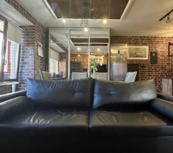 Апартаменты c 1 комнатой с балконом и с видом на город в Квартира в центре Loft