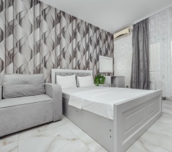 Двухместная студия с террасой семейная двуспальная кровать в Green rent