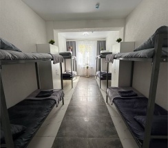 8-ми местный для женщин в Легенда