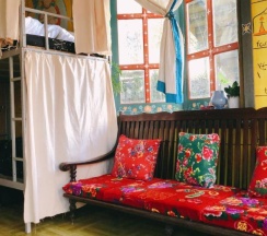 Кровать в общем номере в Saigonese Trekking House - Hostel