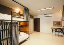 Кровать в общем номере в KoHabitat Samui - Adults Only - Hostel