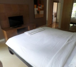 Апартаменты с 2 комнатами в Westbury Residence