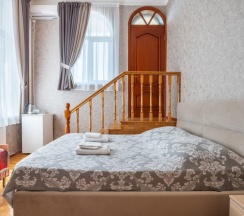 Трёхместный номер Comfort с балконом в Сопка