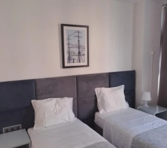 Двухместный семейный номер Standard 2 отдельные кровати в Liberty Hostel Lisbon