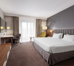 Реновированный номер с кроватью King-size или 2 раздельными кроватями в Edge Seligerskaya-Moscow