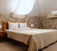 Семейный двухкомнатный номер в Утомленные Солнцем