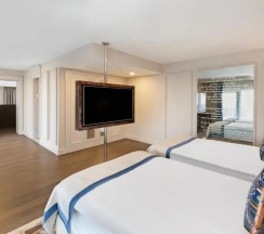 Люкс Royal с видом на море в Kaya Palazzo Resort & Casino Girne
