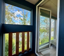 Коттедж Standard с балконом и с красивым видом из окна в Sanino space