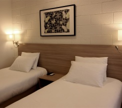 Номер Первой категории с двумя раздельными кроватями в Time