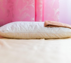 Кровать в 6-местном общем номере Желтый в Эко