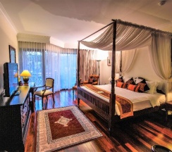 Двухместный номер Standard c 1 комнатой двуспальная кровать в Angkor Palace Resort & Spa