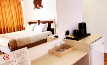 Номер Deluxe в 3B Suites