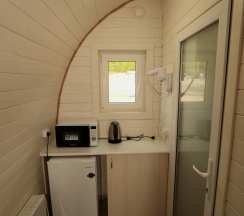 Коттедж стандарт с 1 двуспальной кроватью (Глэмпинг у воды) в Набережная №1