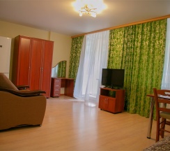 Трехместный номер с дополнительным спальным местом в Комета