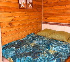 Семейный номер с видом на горы в Hub House