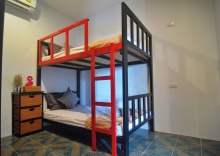 Кровать в общем номере в Lanta Hostel - Adults Only