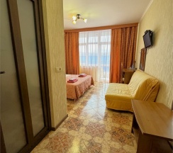 Двухместный комфорт с балконом (невидовой) и доп местом в Атриум