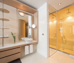Номер стандарт с 1 двуспальной кроватью в Hyatt Regency Ekaterinburg