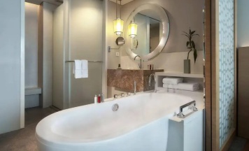 Двухместный номер Premier Panoramic двуспальная кровать в Rayong Marriott Resort & Spa