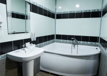 Эконом Стандарт 4-х местный с ванной комнатой в Zb Hotels Айсберг Саратов
