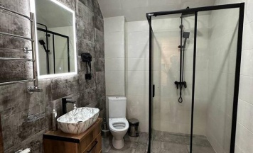 Номер люкс семейный №46 в Алатау Люкс