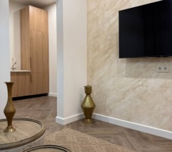 Просторная студия 43 м² с этническими акцентами и видом на море. в Как Дома 05