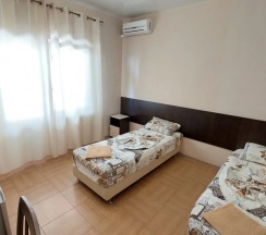 Двухместный номер Comfort (двуспальная кровать) в Южный
