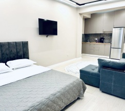 Апартаменты с 2 комнатами с балконом в Aylin apartments