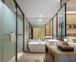 Номер Superior с балконом в Harman Resort Hotel Sanya