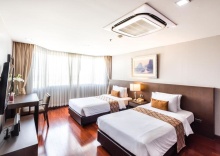 Люкс с 3 комнатами в Royal Suite Hotel Bangkok