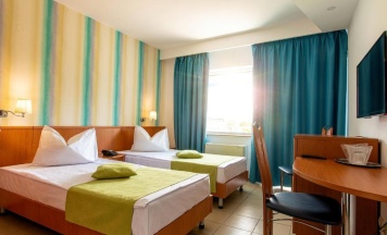 Двухместный номер Standard с видом на восход 2 отдельные кровати в Hotel Apollo