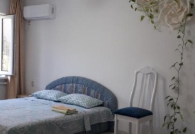 Апартаменты 1 komnatnaja kvartira posle remonta v rajone byvshego universiteta Bolashak в Кызылорде