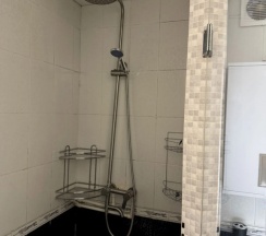 Апартаменты с 3 комнатами с красивым видом из окна в Как дома