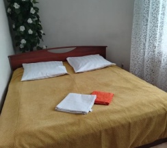 Четырёхместный семейный номер Standard с видом на город в Ассоль