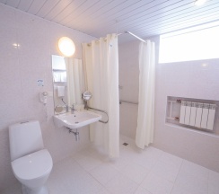 Стандарт с двумя кроватями для людей с ограниченными возможностями (I категория) в Москва