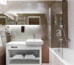 Двухместный номер PRM Classic двуспальная кровать в Mercure Paris Vaugirard Porte de Versailles