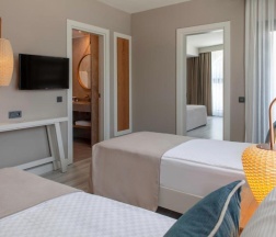 Номер Family в Side Royal Style Hotel