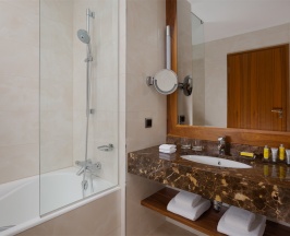 Бизнес Люкс с 1 кроватью «King size» в Grand Autograph Hotel Novosibirsk