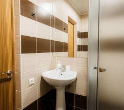 Кровать в 6-местном общем номере в Pillow Hostel