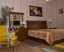 Полулюкс в Леон