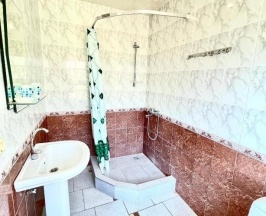 Четырёхместный номер Standard с видом на горы в Апельсин